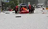Rescue workers evacuate villagers in Cheorwon County, Gangwon, on Wednesday afternoon, after the region was hit by torrential rain. [YONHAP]