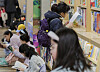 Students visit Kyobo Book Centre, Korea’s largest bookstore chain, in Gwanghwamun, Jongno District, central Seoul on March 3 to buy books ahead of the new school semester. [YONHAP]