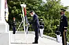 President Moon Jae-in presents a wreath at the Tomb of the Unknown Soldier at Arlington National Cemetery on Thursday. [YONHAP]
