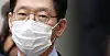 South Gyeongsang Gov. Kim Kyoung-soo leaves the Seoul High Court on Friday after he lost his appeal. Kim was convicted of conspiring with a blogger to mount an online opinion-rigging scheme during the 2017 presidential election to help President Moon Jae-in's bid. [YONHAP]