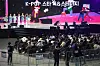 K-Culture fans enjoy last year's K-Culture Festival, which was held at Kintex in Goyang, Gyeonggi in November 2021. [YONHAP]