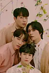 Boy band Highlight [AROUND US ENTERTAINMENT]
