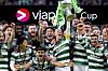 Celtic's Callum McGregor celebrates with the trophy after winning the Scottish League Cup Final at Hampden Park in Glasgow, Scotland on Sunday.  [AP/YONHAP]