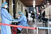 A Covid-19 testing center in Songpa District, southern Seoul on Thursday [YONHAP]