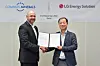 Kim Dong-soo, right, senior vice president of LG Energy Solution, poses with Chris Yandell, head of lithium at Compass Minerals, after signing a supply deal on Nov. 8. [LG ENERGY SOLUTION]