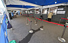A temporary Covid-19 testing center at Seoul Station in central Seoul is empty on Monday after Korea's Covid-19 cases hit 127,190. [YONHAP]