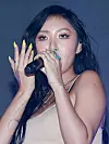 Hwasa of girl group Mamamoo wearing nail extensions. [SCREEN CAPTURE]