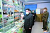 In this photo released by the Korean Central News Agency on Monday, North Korean leader Kim Jong-un inspects a pharmacy in Pyongyang on Sunday to check on the state of supplies and distribution of medicine. Kim berated officials at a Politburo meeting earlier in the day for delays in delivering medical supplies. [YONHAP]