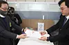 A motion to arrest DP Chairman Lee Jae-myung being submitted to the National Assembly's office on Tuesday. The National Assembly will vote on the motion on Feb.27. [JOINT PRESS CORPS]