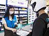 GS25 plans to start a delivery service for its ice cream products and bingsu, or shaved ice, starting Wednesday. People who make orders through delivery app Yogiyo or Kakao Talk will be able to receive the products in less than an hour. [YONHAP]