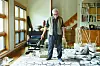 This photo by Lee Joo-yeon shows artist Suh Se Ok working on one of his 'People' series at his studio in central Seoul. [LEHMANN MAUPIN]