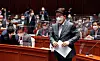 Kwon Seong-dong, floor leader of the People Power Party (PPP), walks to the podium to speak to PPP lawmakers as acting chairman in the National Assembly in Seoul on Monday. The PPP’s ethics committee last week suspended the membership of its chairman Lee Jun-seok for six months over allegations Lee accepted sexual services as a bribe. [NEWS1]