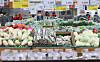 Prices of agricultural goods are rising in Korea. People shop for groceries at a discount mart in Seoul on May 25. [NEWS1]