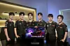 T1 players present the Samsung Odyssey OLED G8. [SAMSUNG ELECTRONICS]