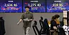 Screens in Hana Bank's trading room in central Seoul show the Kospi closing at 2,636.46 points on Tuesday, up 0.3 percent, or 7.93 points, from the previous trading session. [NEWS1]