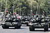 K2 main battle tanks march through the streets of Warsaw during the Polish Armed Forces Day military parade on Aug 15 [REUTERS/YONHAP]