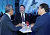 LG Chairman Koo Kwang-mo, center, at the Korean World Expo reception dinner in Paris Wednesday [YONHAP]
