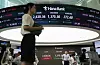 A screen in Hana Bank's trading room in central Seoul shows the Kospi opening on Tuesday. [YONHAP]