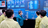 Science Minister Lee Jong-ho visits Korea Internet Security Center in Naju, South Jeolla on Tuesday to inspect its emergency countermeasure system. [MINISTRY OF SCIENCE AND ICT]