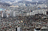 View of apartments in Seoul on Tuesday. According to KB Kookmin Bank on Tuesday in its monthly housing market report, the average price of residential units including apartments in Seoul exceeded 800 million won ($711,420) for the first time. That is 12.3 million won, or 1.5 percent, more than in January. [YONHAP]