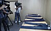 Jeans containing toxic materials that could cause cancer are displayed at the Korea Consumer Agency’s Seoul office on Tuesday. Among 30 jean brands studied, four were found to have failed safety tests. [YONHAP]