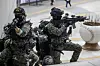 Troops from the Korean Army Special Warfare Command participate in a counterterrorism exercise at Gocheok Sky Dome in western Seoul on Tuesday. The drill, based on a scenario of armed terrorists taking hostages at the stadium, also involved personnel from the Seoul Metropolitan Police Agency's special operations unit. It is part of a series of on-field drills in the ongoing Freedom Shield exercise between South Korea and the United States, which began Monday for an 11-day run. It comes ahead of matches between the Los Angeles Dodgers and the San Diego Padres, the first Major League Baseball regular season games in Korea, to be held at the dome on March 20 and 21. [YONHAP]