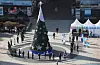 People wait in line outside a Covid-19 testing site in Seongnam, Gyeonggi, Thursday to get tested. [YONHAP]