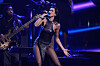 Dua Lipa performs during the 39th Annual Rock & Roll Hall of Fame Induction Ceremony on Saturday, Oct. 19, at Rocket Mortgage FieldHouse in Cleveland. [AP/YONHAP]