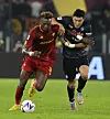 Napoli's Kim Min-jae, right, vies for the ball with Roma's Tammy Abraham during a Serie A match in Rome, Italy on Sunday. [XINHUA/YONHAP]