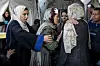 Palestinians injured in an Israeli airstrike, arrive at the Al-Ahli Hospital in Gaza, on April 3. [EPA/YONHAP]