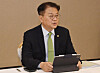 First Vice Finance Minister Bang Ki-sun speaks during a meeting with other economy-related vice ministers held in Seoul on Friday. [MINISTRY OF ECONOMY AND FINANCE]