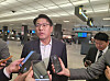 Kim Tae-hyo, principal deputy national security adviser, speaks to reporters after arriving at Dulles International Airport in Virginia on Tuesday to kick off a five-day trip to the United States. [NEWS1]