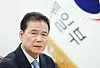 Unification Minister Kim Yung-ho speaks during a meeting with representatives of civic groups that advocate the return of South Koreans presumed to be held against their will in North on Aug. 3. [YONHAP]