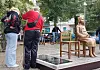 People look at a 'comfort woman' statue, symbolizing Korean victims of wartime sexual slavery by the imperial Japanese army during World War II, erected in Berlin, Germany, on Sept. 27. [YONHAP]