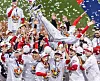 SSG Landers manager Kim Won-hyong is thrown in the air by his players as they celebrate winning the 2022 Korean Series on Nov. 8. [YONHAP]
