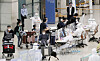 A group of some 170 Koreans arrive from India, a virus hotspot, on a special flight Tuesday morning at Incheon International Airport. More than 200 Koreans are booked to return on another special flight Friday. [NEWS1]