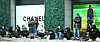 People line up to enter a Chanel boutique at a department store in Seoul. [JOONGANG ILBO]