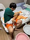 Hwang Dae-yeon’s 'Raising Twins: 2 Times Harder, 32 Times Happier,' is the first prize winning work of the Korean Dads photo contest held jointly by the Swedish Embassy in Seoul and the Ministry of Gender Equality and Family. [EMBASSY OF SWEDEN IN KOREA]