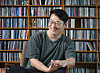 Music critic Cha Woo-jin sits down for an interview with the Korea JoongAng Daily at his residence in Seongsu-dong, eastern Seoul, on May 27. [PARK SANG-MOON]