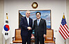 Parliamentary Speaker Woo Won-shik, right, shakes hands with former Speaker of the U.S. House of Representatives Kevin McCarthy at the National Assembly in western Seoul on March 14. [NEWS1]