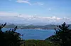 View from a trail by the sea in Hallyeohaesang National Park in Tongyeong, South Gyeongsang. [BAEK JONG-HYUN]