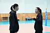 Kim Yeon-koung, left, speaks to assistant coach Han Yoo-mi during Korean national volleyball team training at Jincheon National Training Center in Jincheon, North Chungcheong on Monday. [YONHAP]