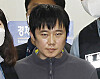 Jeon Joo-hwan, the 32-year-old suspect in the subway murder case, is transferred from Seoul Namdaemun Police Station to the Seoul Central District Prosecutors Office on Sept. 21, 2022. [NEWS1]