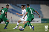 Korea's Hwang In-beom, center, in action during a friendly match against Saudi Arabia at Baniyas Stadium in Abu Dhabi, United Arab Emirates, on Dec. 31, 2018. [KOREA FOOTBALL ASSOCIATION]