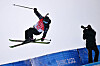 Kim Da-eun competes in the freestyle skiing women's freeski halfpipe qualification run during the Beijing 2022 Winter Olympic Games at the Secret Garden Olympic Halfpipe in Zhangjiakou, China on Thursday.  [AFP/YONHAP]