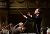 Maestro Chung Myung-whun conducts Staatskapelle Dresden, where he's been the principal guest conductor since 2012. [JOONGANG ILBO]
