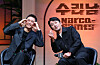Actors Hwang Jung-min, left, and Ha Jung-woo pose for photos at a local press event to promote their upcoming Netflix original series 'Narco-Saints' on Thursday at Josun Palace in Gangnam District, southern Seoul. The series revolves around an ordinary entrepreneur named Kang In-gu, portrayed by Ha, who chooses to cooperate with the National Intelligence Service and go on a secret mission to capture Korean drug lord Jeon Yo-hwan, portrayed by Hwang. [NEWS1]