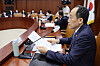 Finance Minister Choo Kyung-ho in a government meeting discussing IPEF at the government complex in Seoul on Friday. [YONHAP]