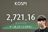 A screen in Hana Bank's trading room in central Seoul shows the Kospi opening on Friday. [YONHAP]