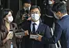 Kim Man-bae, either the owner or a major shareholder of Hwacheon Daeyu, arrives at the Seoul Central District Prosecutors' Office in Seocho District, southern Seoul on Monday morning for questioning as a suspect in the Daejang-dong development scandal. [KIM SEONG-RYONG]